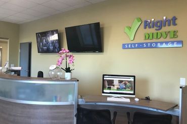 Right Move Storage - Royal Oaks - 12121 Westheimer Road Houston, TX 77077