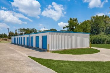 Right Move Storage- Luper Storage - 426 South Shelby Street Carthage, TX 75633