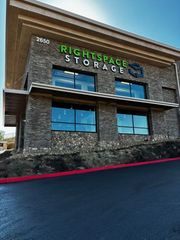 HelloStorage - 2650 Willow Lane Thousand Oaks, CA 91361