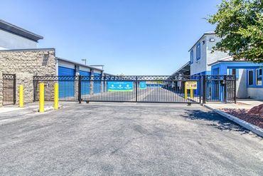SmartStop Self Storage - 590 East Silverado Ranch Boulevard Las Vegas, NV 89183