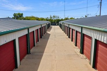 SpareBox Storage - 2613 Rock Island Boulevard Enid, OK 73701