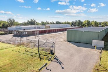 SpareBox Storage - 2023 West Chestnut Avenue Enid, OK 73703