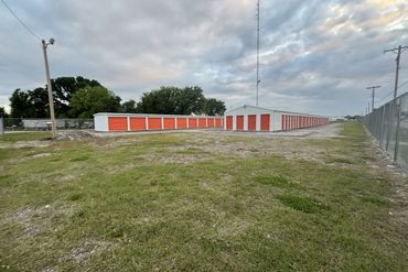 Storage Depot - 1709 West Maple Street Independence, KS 67301