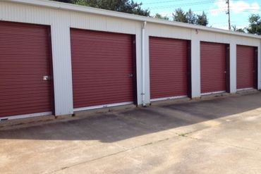 Storage on Stuart - 2421 Stuart Avenue Albany, GA 31707