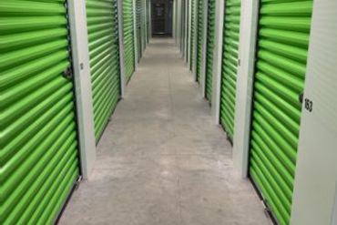 StoreMoor Self Storage - 825 46th Avenue South Moorhead, MN 56560