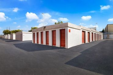StorQuest - 11105 Mountain View Avenue Loma Linda, CA 92354
