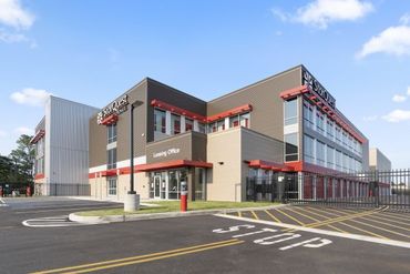 StorQuest - Ronkonkoma / Lakeland - 2021 Lakeland Avenue Ronkonkoma, NY 11779