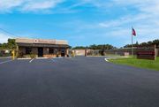 StorQuest - Sarasota / Pinkney - 5530 Pinkney Avenue Sarasota, FL 34233