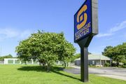 The Storage Center 8012 - 2952 Ambassador Caffery Parkway Lafayette, LA 70506