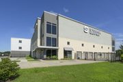 The Storage Center 8040 - 2812 Verot School Road Lafayette, LA 70508