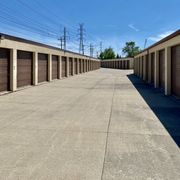 U-Stow-N-Lock - 2447 Fort Street Trenton, MI 48183