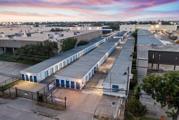 US Storage Centers - 2601 Willowbrook Road Dallas, TX 75220