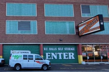 WF Halls Self Storage - North - 3001 N Knox Ave Chicago, IL 60641