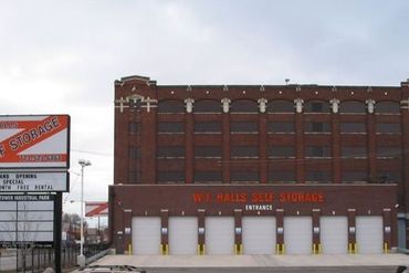 WF Halls Self Storage - South - 1919 W Pershing Rd. Chicago, IL 60609