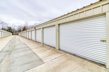 Your Extra Closet - Grand Oaks - 8 Industrial Park Drive Oxford, MS 38655