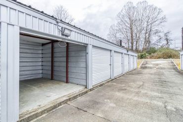 Your Extra Closet - Grand Oaks - 8 Industrial Park Drive Oxford, MS 38655