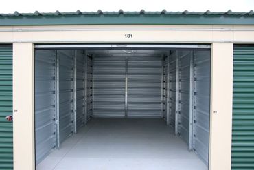 Clark Storage / CB-35 - 4810 South 35th Street Council Bluffs, IA 51501
