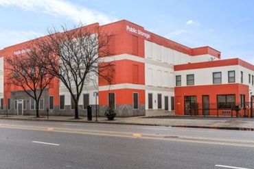 Public Storage - 5643 N Broadway St Chicago, IL 60660