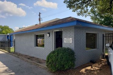 King Size Storage - 5256 West US Highway 290 Service Road Austin, TX 78735