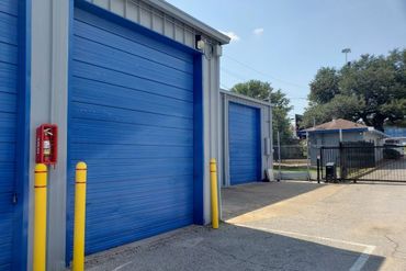 King Size Storage - 5256 West US Highway 290 Service Road Austin, TX 78735