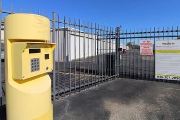 Storage King USA - 33110 Egypt Lane Magnolia, TX 77354