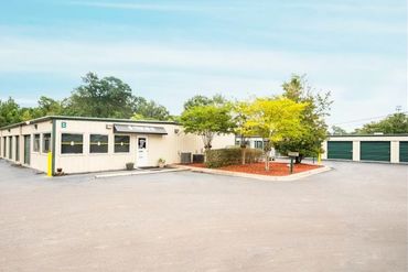 Storage King USA - 1822 North Main Street Summerville, SC 29486