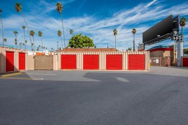 StorQuest - Hollywood / Sunset - 5138 Sunset Boulevard Los Angeles, CA 90027
