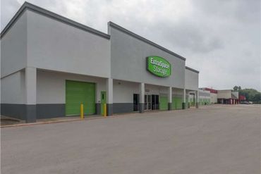 Extra Space Storage - 10740 Garland Road Dallas, TX 75218