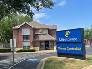 Extra Space Storage - 88 Grapevine Highway Hurst, TX 76054