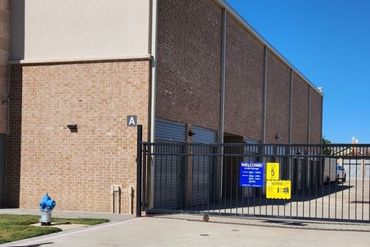 Extra Space Storage - 2845 McDermott Road Plano, TX 75025
