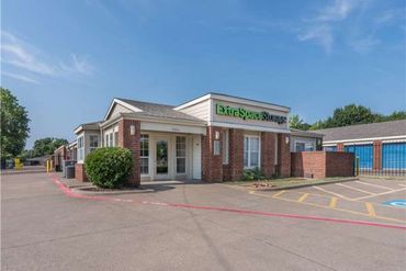 Extra Space Storage - 10664 Walnut Hill Lane Dallas, TX 75238