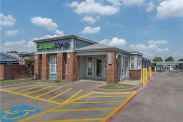 Extra Space Storage - 3335 West Northwest Highway Dallas, TX 75220