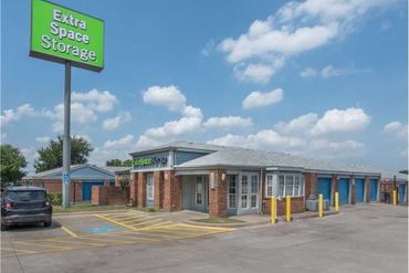 Extra Space Storage - 3335 West Northwest Highway Dallas, TX 75220