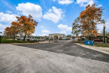 Eagle Creek Storage - 701 Eagle Creek Drive Floresville, TX 78114