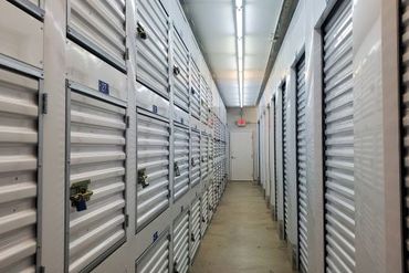 Top Self Storage Miami Gardens - 5100 NW 167th St Hialeah, FL 33014