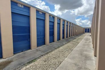 Top Self Storage Miami Gardens - 5100 NW 167th St Hialeah, FL 33014
