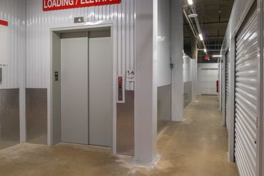 10 Federal Storage - 3975 U.S. 290 Dripping Springs, TX 78620