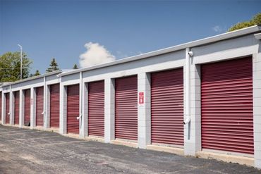 10 Federal Storage - 2710 North Farnsworth Avenue Aurora, IL 60502
