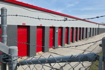 10 Federal Storage - 1624 Fuller Road West Des Moines, IA 50265