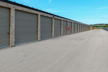 10 Federal Storage - 229 Sussex Street Pewaukee, WI 53072