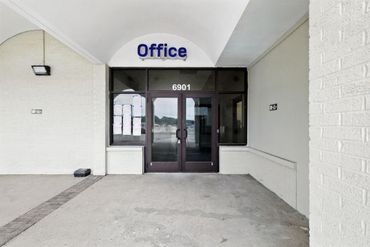 2943 JustStorage - 6901 Michigan Road Indianapolis, IN 46268