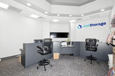 2943 JustStorage - 6901 Michigan Road Indianapolis, IN 46268