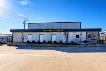 724 Safe Storage - 1008 U.S. 377 Pilot Point, TX 76258