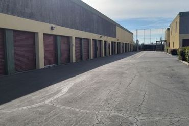AAA Self Storage - 7252 Saturn Drive Huntington Beach, CA 92647