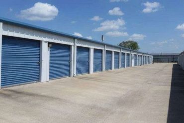 Avid Storage - 5280 East Highway 71 Del Valle, TX 78617