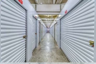 Avid Storage - 8321 Pines Boulevard Pembroke Pines, FL 33024