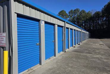 Canton Waleska Self Storage - 5439 Reinhardt College Parkway Waleska, GA 30183