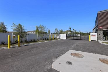 Centro Storage - 1091 Broward Road Jacksonville, FL 32218