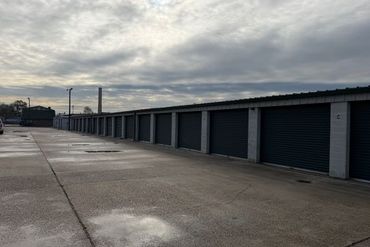 Chalmette Lock Storage - 8217 West Saint Bernard Highway Chalmette, LA 70043