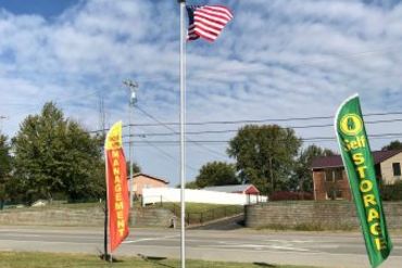 Clarksville Lock Storage - 405 Tiny Town Road Clarksville, TN 37042